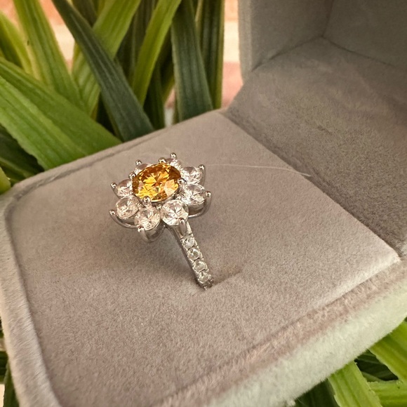 Moissanite GRA certified ring size 6 - Picture 3 of 3